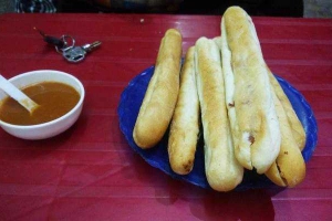 Ăn vặt Bánh Mì Pate Cay Hải Phòng