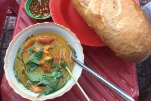 Ăn vặt Bánh Mì Phá Lấu