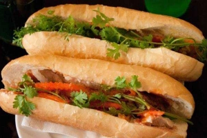 Ăn vặt Bánh Mì Phước Lộc