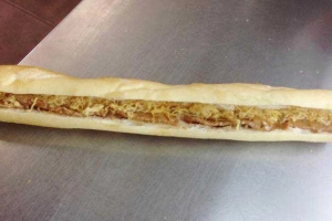 Ăn vặt Bánh Mì Que Đà Nẵng - Mã Lò