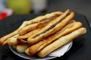 Ăn vặt Bánh Mì Que