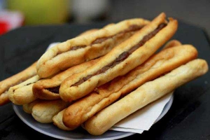 Ăn vặt Bánh Mì Que Pháp - Ngô Thị Thu Minh