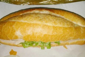 Ăn vặt Bánh Mì Quỳnh Mập