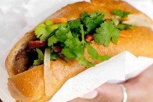 Ăn vặt Bánh Mì T - Phan Đăng Lưu