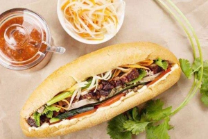 Ăn vặt Bánh Mì Tam Gia Phát