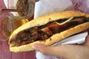 Ăn vặt Bánh Mì Tâm Hoa