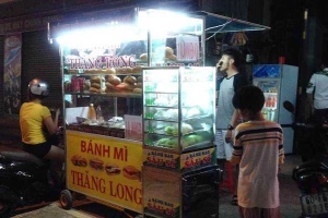 Ăn vặt Bánh Mì Thăng Long