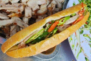 Ăn vặt Bánh Mì Thanh Thúy