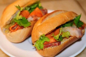 Ăn vặt Bánh Mì Thi