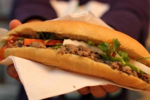 Ăn vặt Bánh Mì Thịnh Phát