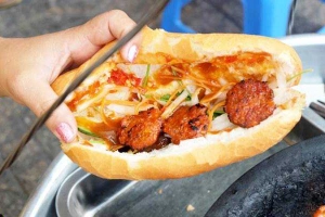Ăn vặt Bánh Mì Thịt Bình Dân