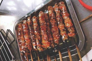 Ăn vặt Bánh Mì Thịt Xiên 93