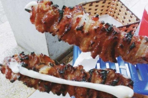 Ăn vặt Bánh Mì Thịt Xiên Nướng - Ái Mộ