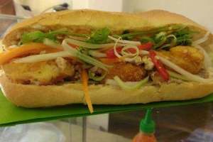 Ăn vặt Bánh Mì Thùy Dương - Cao Văn Lầu