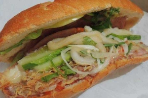 Ăn vặt Bánh Mì Thùy Vân