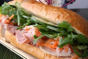 Ăn vặt Bánh Mì Tư Ấu