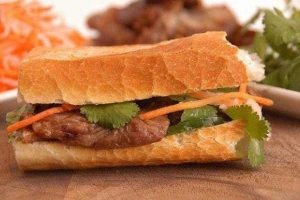 Ăn vặt Bánh Mì Tuấn Lộc - Phạm Văn Thuận