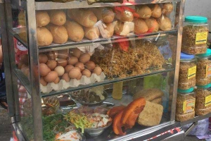 Ăn vặt Bánh Mì Út Thanh