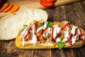 Ăn vặt Bánh Mì V+ - Liễu Giai