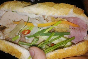 Ăn vặt Bánh Mì Vỉa Hè