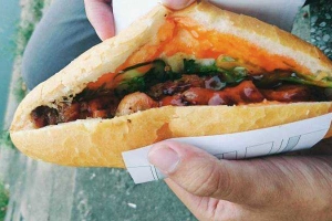 Ăn vặt Bánh Mì Xiên Nướng