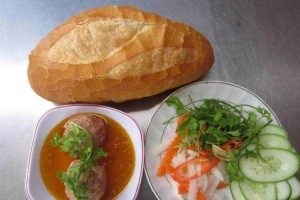 Ăn vặt Bánh Mì Xíu Mại 10k