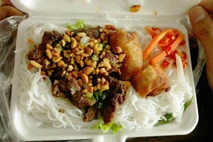 Ăn vặt Bánh Mì, Xôi & Bún Thịt Nướng - Điện Biên Phủ