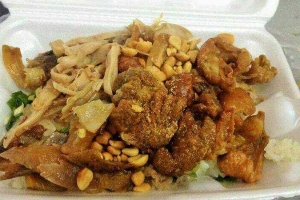 Ăn vặt Bánh Mì - Xôi Gà 56 - Trịnh Đình Trọng