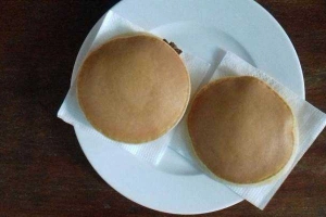 Ăn vặt Bánh Rán Doraemon
