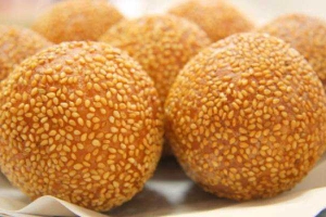 Ăn vặt Bánh Rán Lúc Lắc Phố Cổ - Thái Thịnh