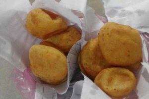 Ăn vặt Bánh Tiêu - Cô Tuyền