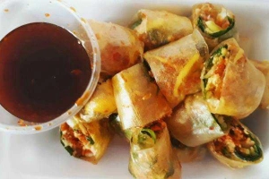 Ăn vặt Bánh Tráng Cuộn - Cư Xá Nguyễn Trung Trực