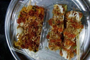 Ăn vặt Bánh Tráng Gà Trộn - Hoàng Hoa Thám
