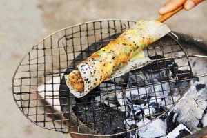 Ăn vặt Bánh Tráng Nướng Bờ Kè