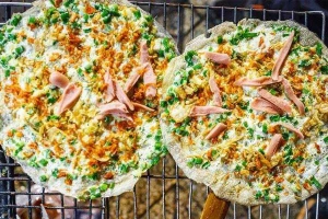 Ăn vặt Bánh Tráng Nướng & Cá Viên Chiên