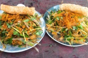 Ăn vặt Bánh Tráng Trộn Chay