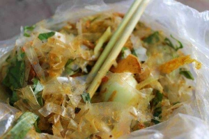 Ăn vặt Bánh Tráng Trộn Vỉa Hè - Cộng Hòa