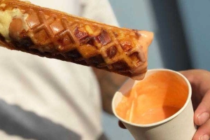 Ăn vặt Bánh Xúc Xích Phô Mai Waffle & Bánh Nướng Tổ Ong - Hải Long