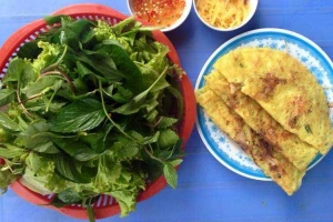 Ăn vặt Bánh Xèo Miền Trung