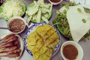 Ăn vặt Bánh Xèo Trần Hà