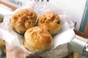 Ăn vặt Bánh Xíu Páo - Đền Quán Thánh