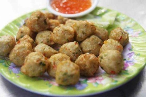 Ăn vặt Bắp Xào & Cá Viên Chiên - Nguyễn Tất Thành