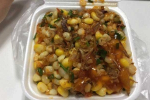 Ăn vặt Bắp Xào & Khoai Mì Hấp Dừa