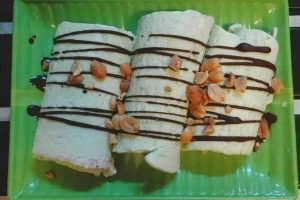 Ăn vặt Bé Bi Gon - Kem Cuộn Thái Lan
