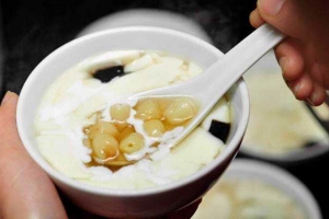 Ăn vặt Bee - Tàu Hủ Đá Bào
