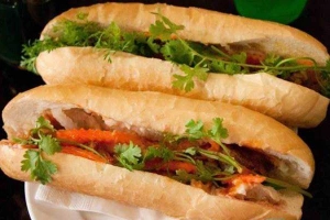 Ăn vặt Big Bang - Bánh Mì Heo Quay