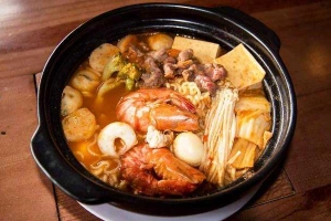 Ăn Vặt Bờ Kè
