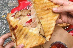 Ăn Vặt Bốn Mùa - Món Hàn Quốc, Bánh Mì Chảo & Sandwich Phomai