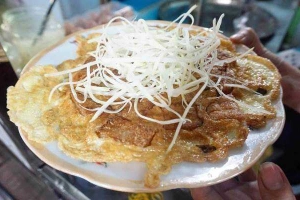 Ăn vặt Bột Chiên A Bình - Đường Số 18