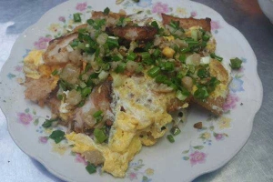 Ăn vặt Bột Chiên, Nui Xào Bò & Mì Xào Bò - Xóm Chiếu